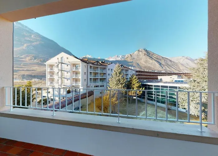 Beautiful 2 Bedrooms Apartment, Perfectly Located In Lejlighed *