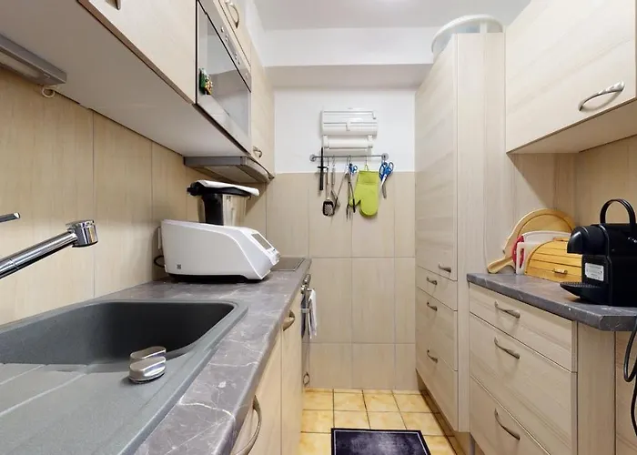 Lejlighed Beautiful 2 Bedrooms Apartment, Perfectly Located In *